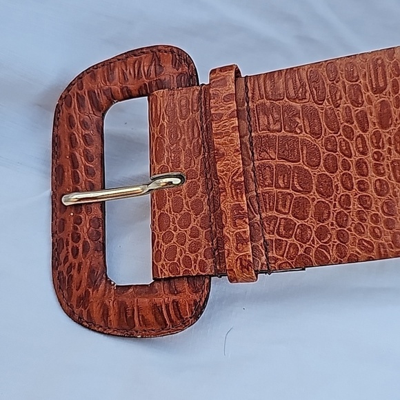 Vintage Genuine Leather Croc Print Light Brown Belt Made in Uruguay S/M main image 5
